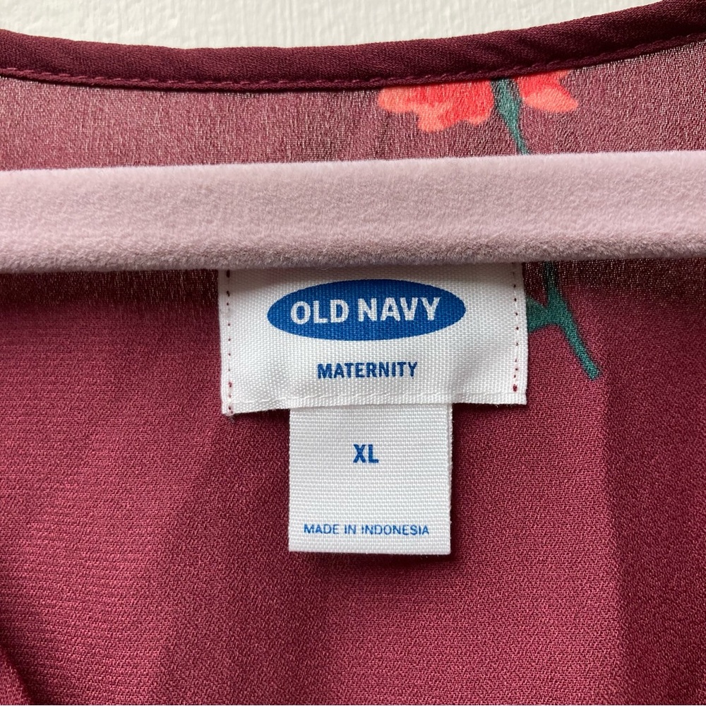 5/$15 Old Navy Maternity Burgundy & Floral Semi-Sheer Top XL Maternity - Picture 2 of 7